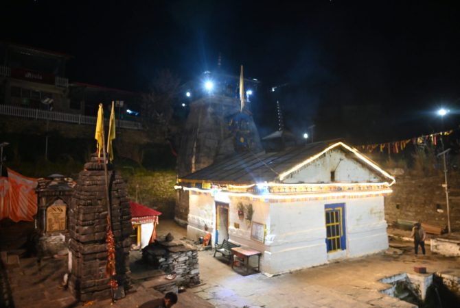 Triyuginarayan Temple